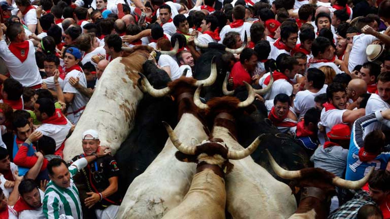 Informe Semanal - Emoción, bullicio y folclore en Pamplona