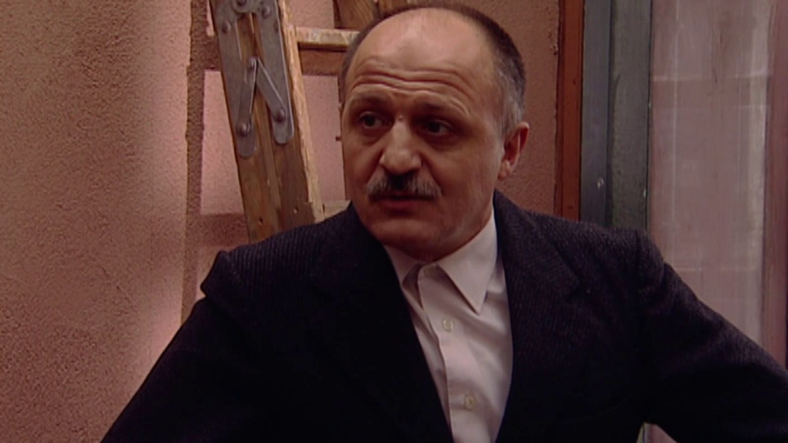 Amar en tiempos revueltos - T3 - Episodio 215 - Ver ahora