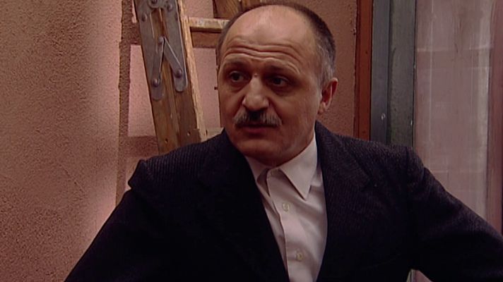 Amar en tiempos revueltos - Episodio 215