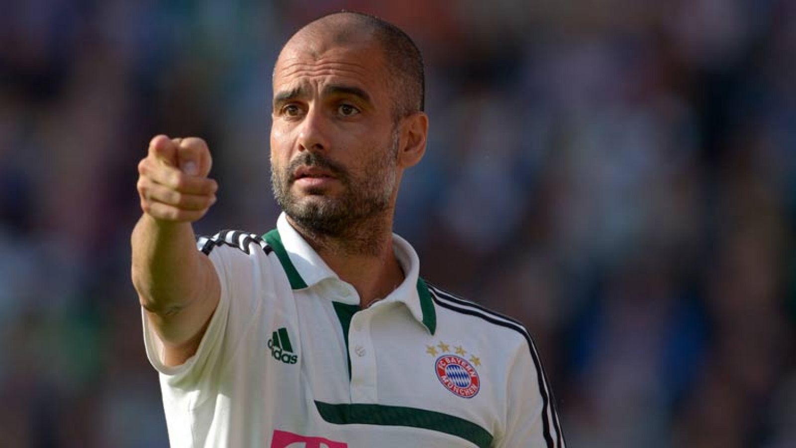 Primer día de trabajo en el Barcelona sin los internacionales. Neymar, Xavi Iniesta y campañía volverán al tajo el 29 de julio. Thiago Alcántara ha coincidido por última vez con sus ya ex compañeros: se marcha al Bayern Munich a cambio de 25 millones