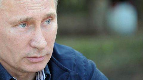 Putin: "EE.UU. está bloqueando a Snowden en territorio ruso"