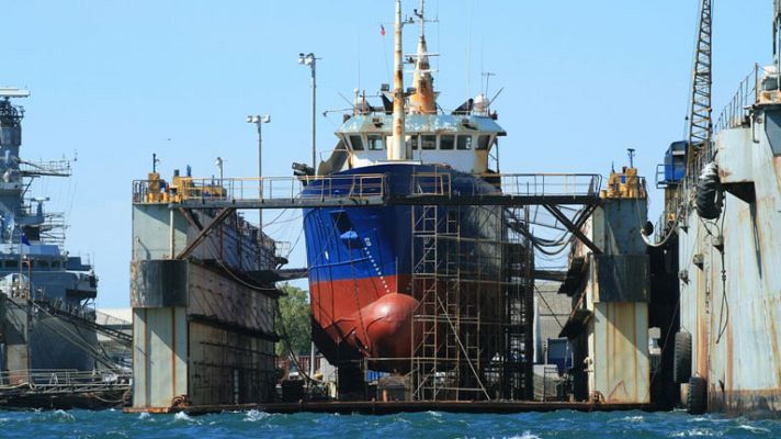 Telediario 1 - Bruselas decide este miércoles sobre la devolución de las ayudas al sector naval español