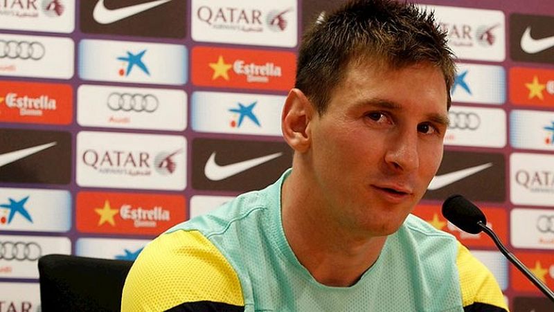 El jugador del FC Barcelona Leo Messi ha asegurado que está "muy tranquilo" en referencia a su imputación junto a la de su padre en un caso de posible fraude fiscal, en el que se les acusa de haber defraudado a Hacienda 4 millones de euros con sus de