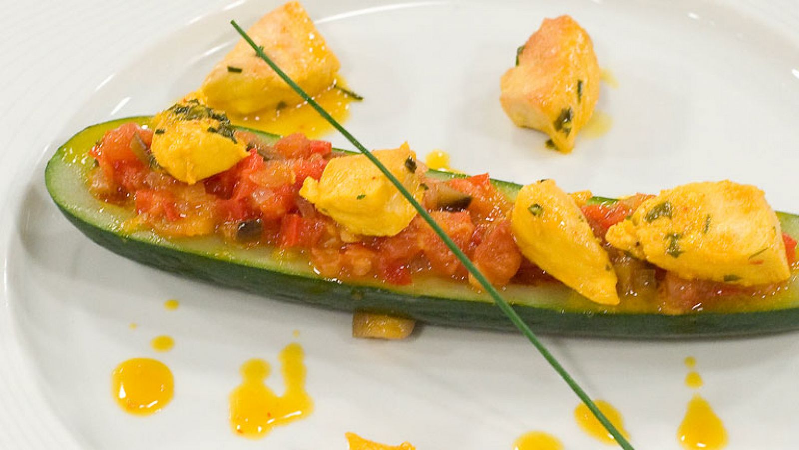 RTVE Cocina: Calabacines rellenos de pisto  | RTVE Play