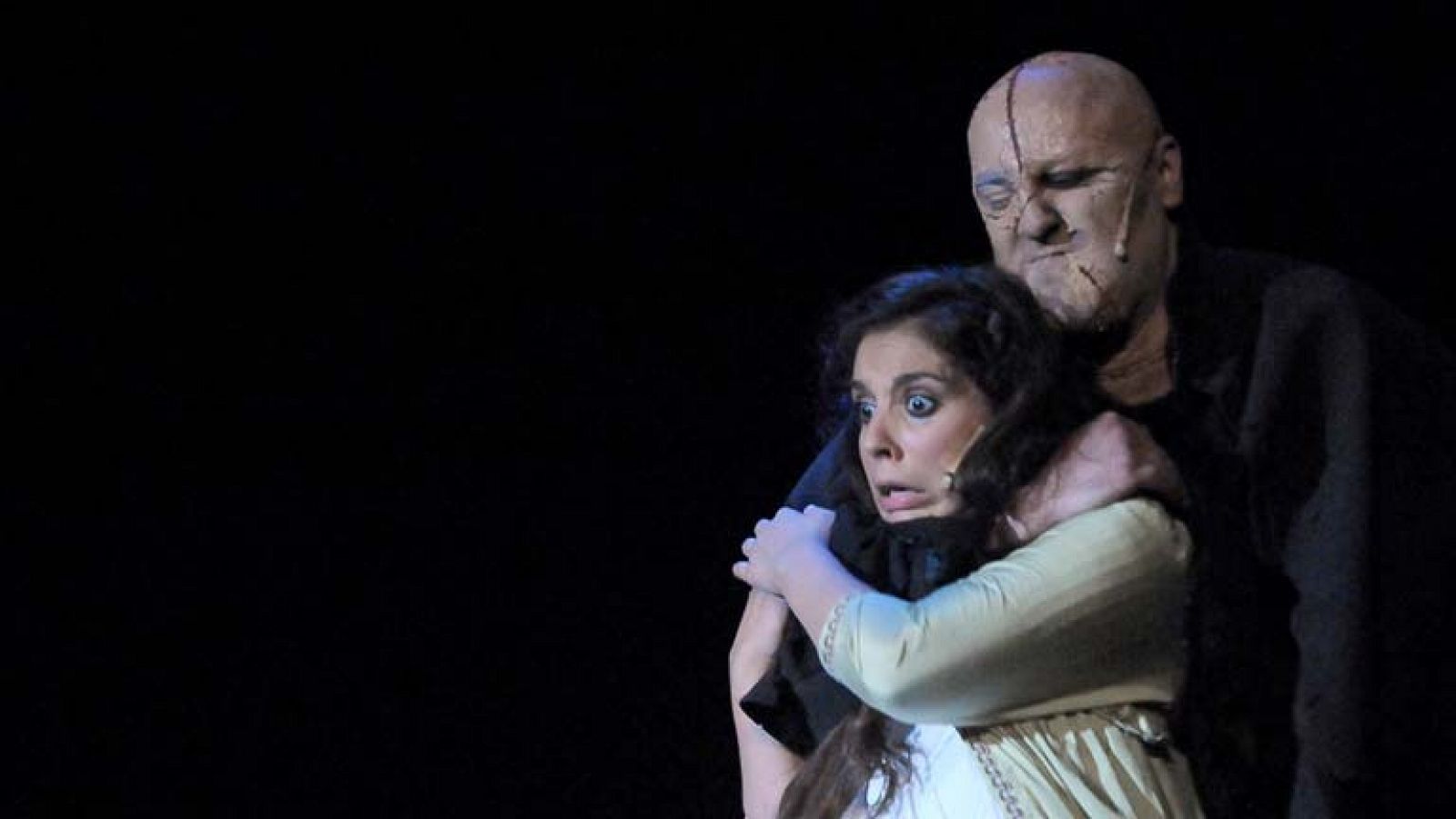 Telediario 1: El monstruo de Frankenstein canta...en Madrid | RTVE Play