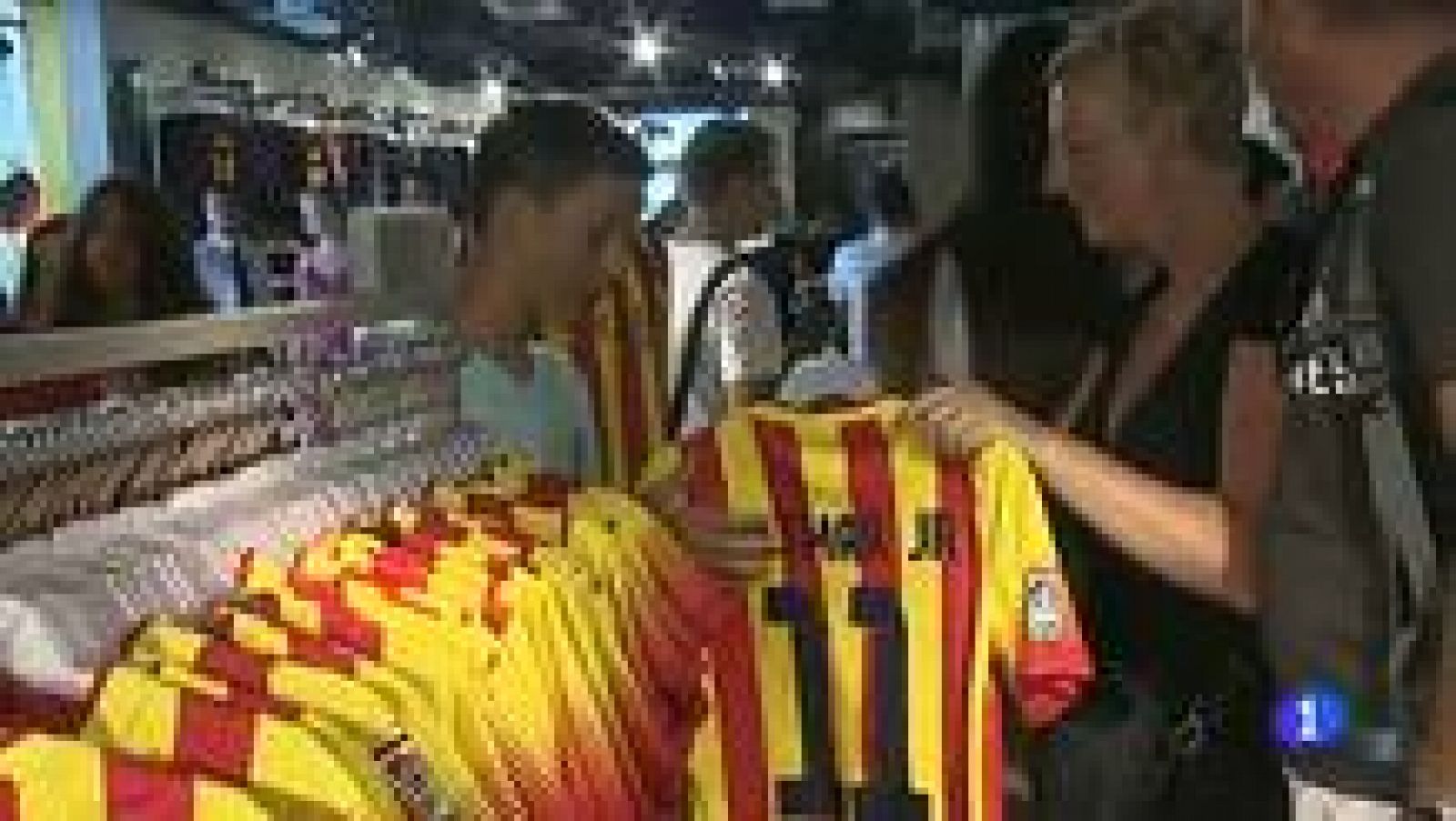 Telediario 1: El Barça ya vende la camiseta de Neymar con el dorsal 11 | RTVE Play