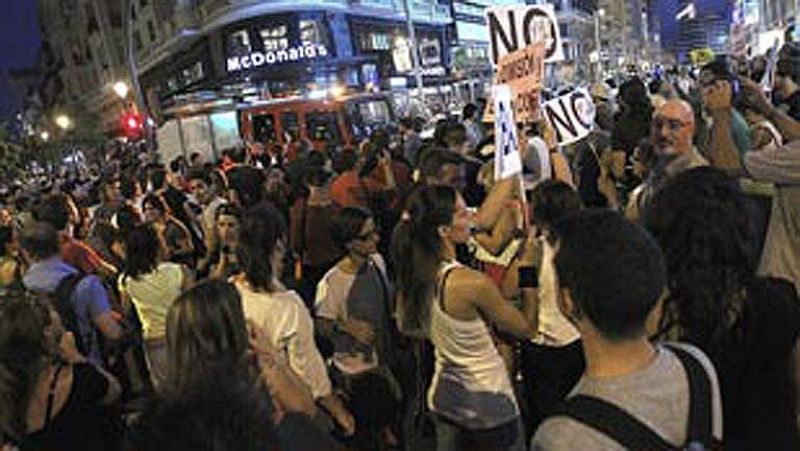 Cientos de personas piden la dimisión de Rajoy en varias ciudades españolas