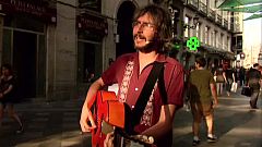 Xoel López canta "Por el viejo barrio"