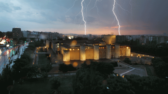 El tiempo - Tormentas fuertes en Pirineos, Sistema Central y Andalucía
