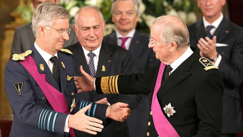 Alberto II ha badicado este domingo en favor de su primogénito, Felipe, como nuevo rey de Bélgica