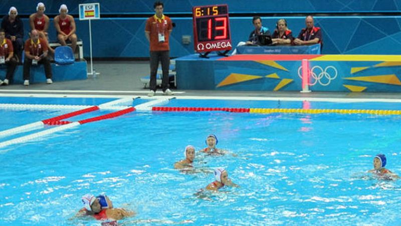 Difícil debut para España en waterpolo femenino