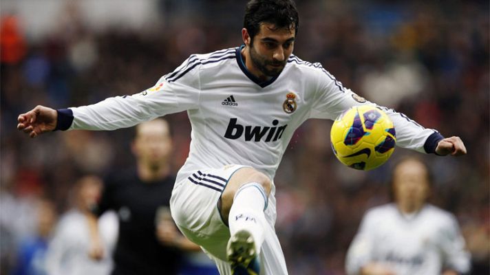 Telediario 1 - El Nápoles confirma el fichaje de Albiol