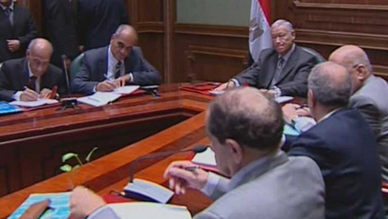 Primera reunión del Gobierno egipcio