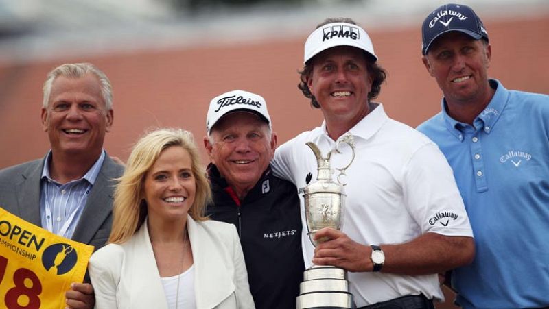 Phil Mickelson se luce en Muirfield y conquista su primer 'British'