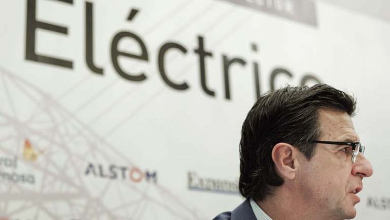 Malestar de las compañías eléctricas por la reforma energética que propone el Gobierno 