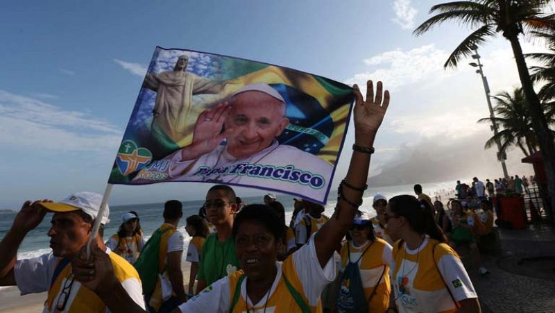 El papa Francisco viaja a Brasil para presidir su primera Jornada Mundial de la Juventud 
