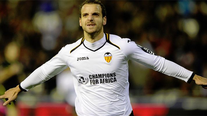 Telediario 1 - El Valencia quiere hacer caja con Soldado