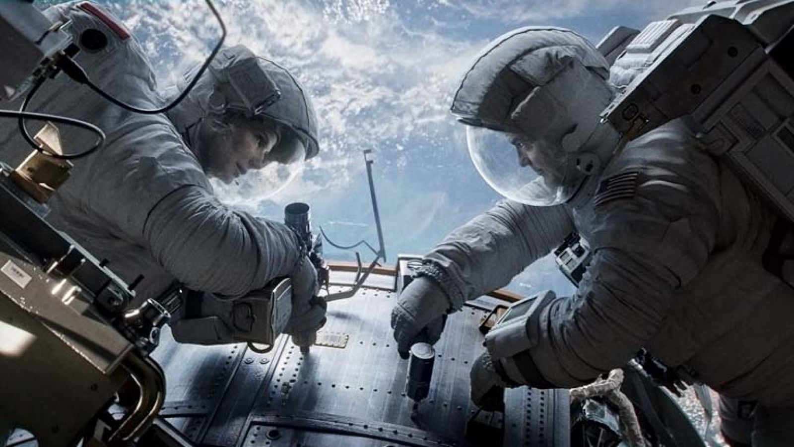 RTVE.es estrena el tráiler de 'Gravity', con George Clooney y Sandra Bullock en misión espacial | Ver