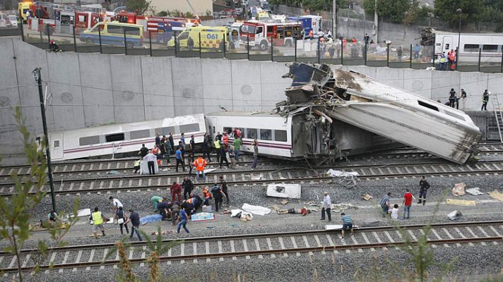 Telediario 1 - Accidente tren en Santiago
