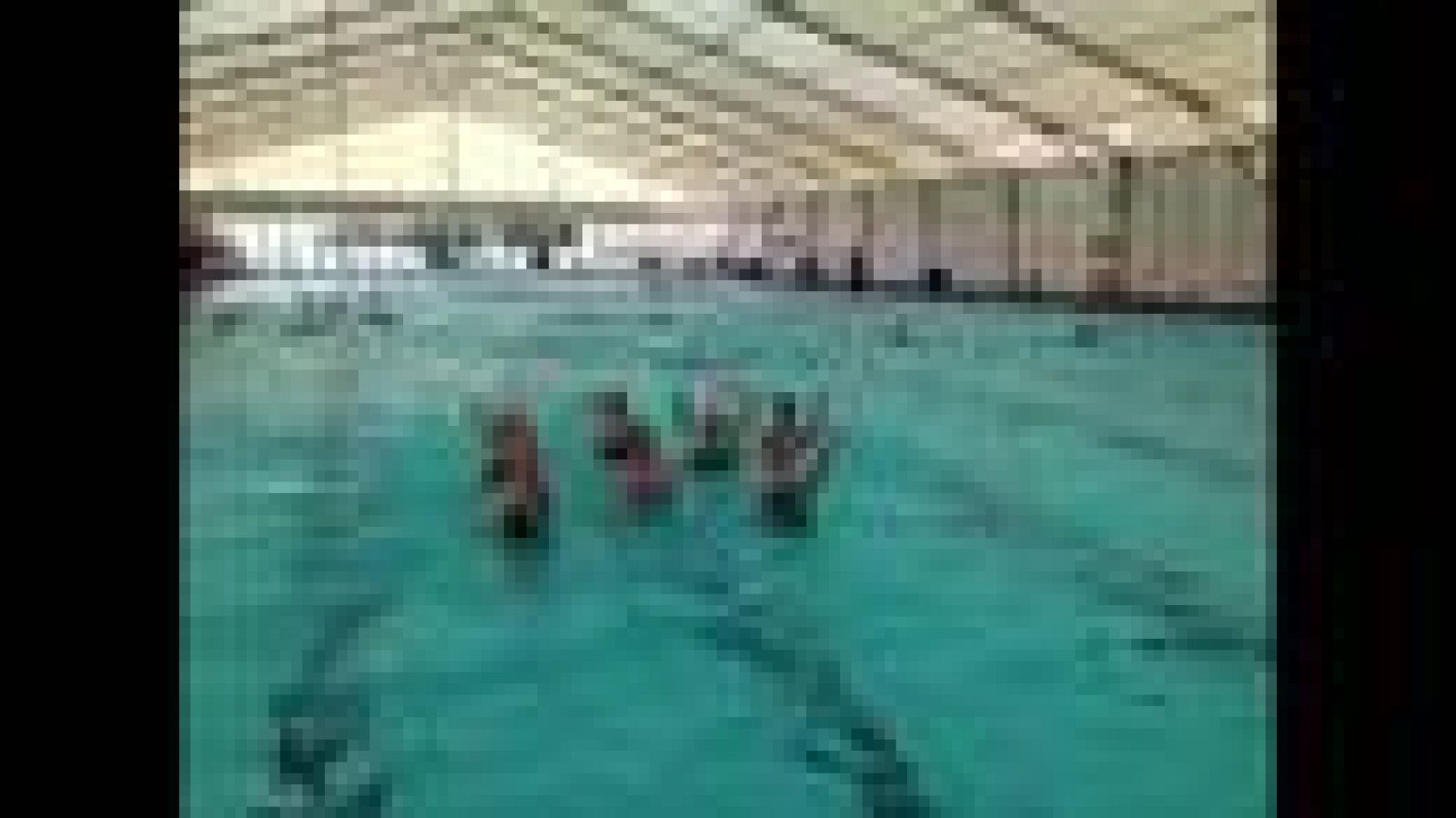 Julia Luna nos envía este vídeo del entrenamiento de las chicas de la sincronizada en el que se pulen todos los detalles del combinado.