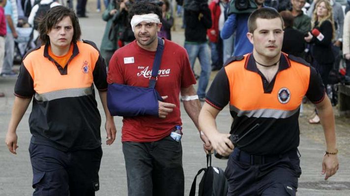 Telediario 1 - Víctimas del accidente de Santiago