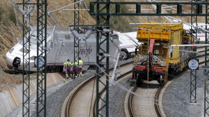 La noche en 24h - "En un kilómetro, el Alvia tiene que pasar de 200 km/h a 80"