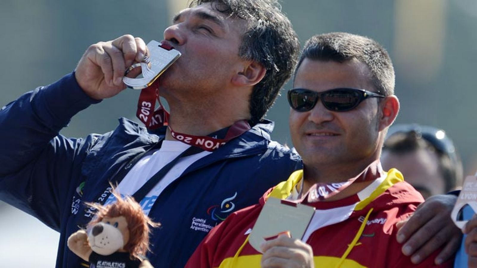 Telediario 1: Los paralímpicos españoles ya suman siete medallas en Lyon | RTVE Play