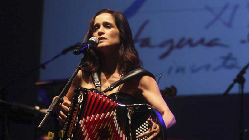 Final a lo grande de la Mar de Músicas con Julieta Venegas