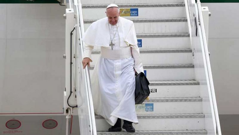 El Papa se pregunta, quién es él para criticar a una persona gay, si esta tiene buena voluntad