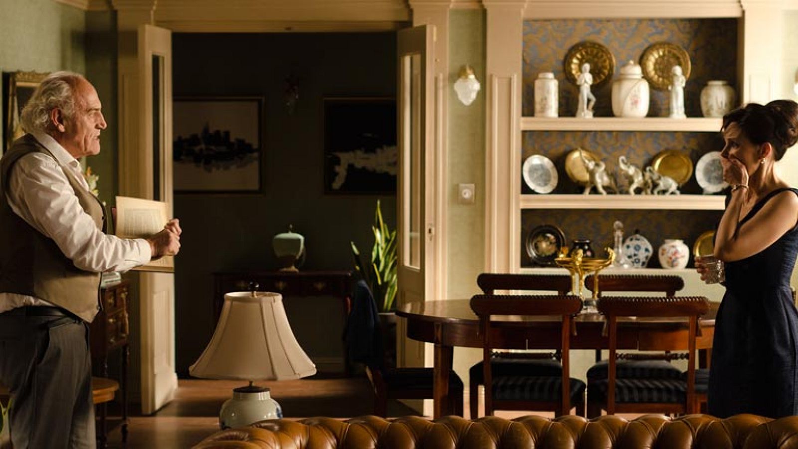 Gran Reserva. El origen - El ataque de celos de Santiago Miranda (Capítulo 54)