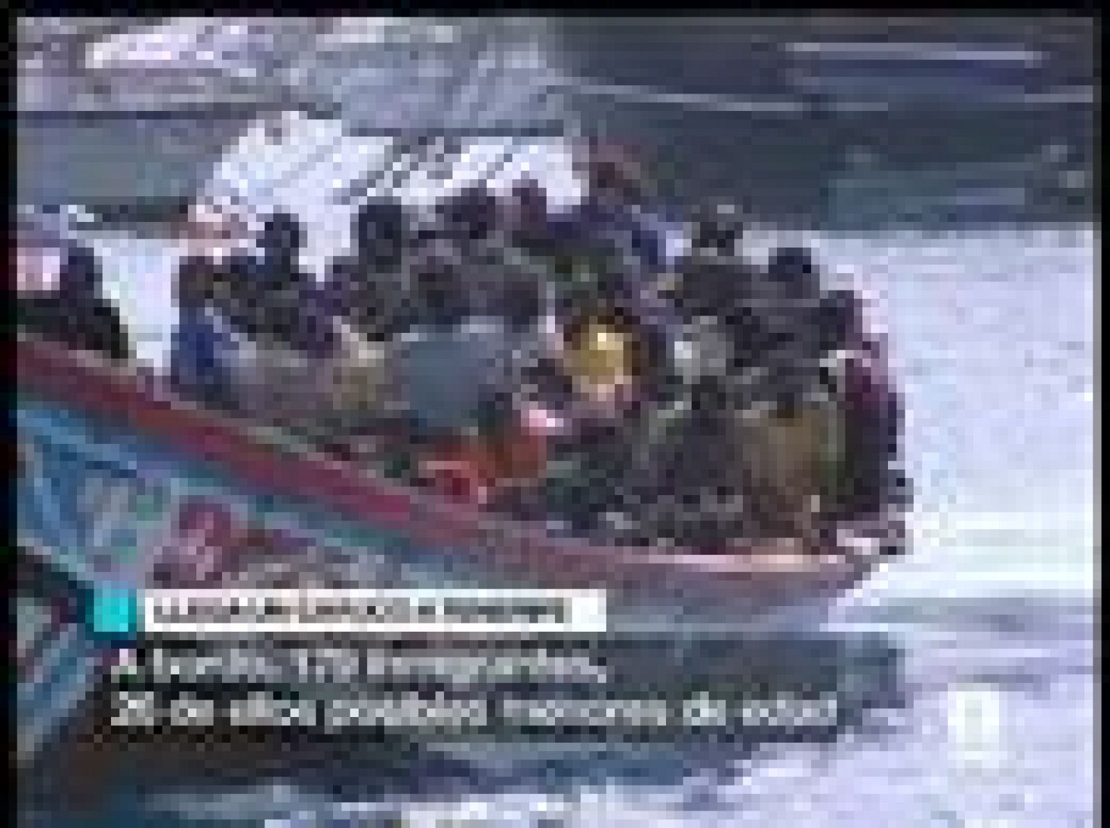 Interceptado un cayuco con 179 inmigrantes cuando navegaban rumbo a Tenerife, entre ellos 25 posibles menores de edad (29/06/08).