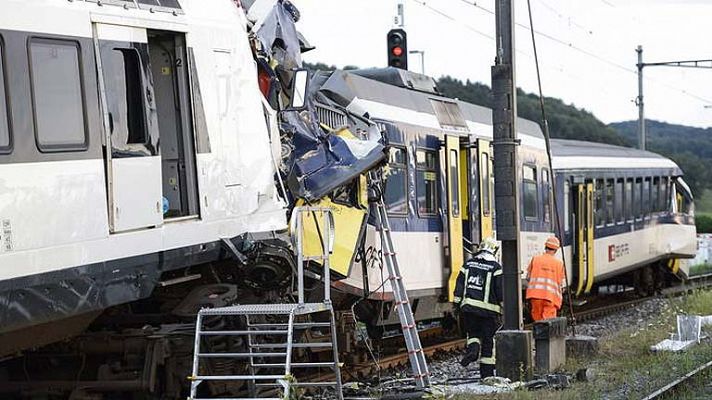 Choque entre dos trenes en Suiza