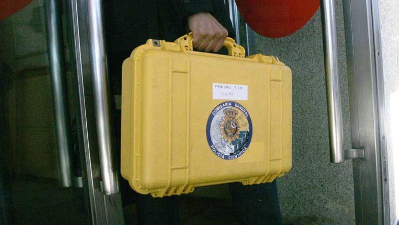 Cinco horas llevan analizando las cajas negras en los juzgados de Santiago