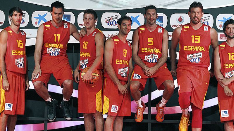 La selección española de baloncesto se ha presentado en sociedad antes de comenzar su preparación para disputar el Eurobasket de Eslovenia, donde tratarán de conseguir su tercer torneo consecutivo.