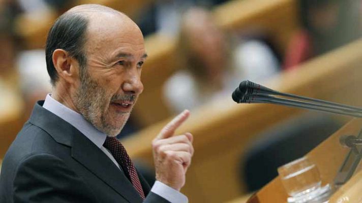 Informativo 24h - El líder de la oposición, Alfredo Pérez Rubalcaba, contesta al presidente del Gobierno en su intervención en el Congreso.