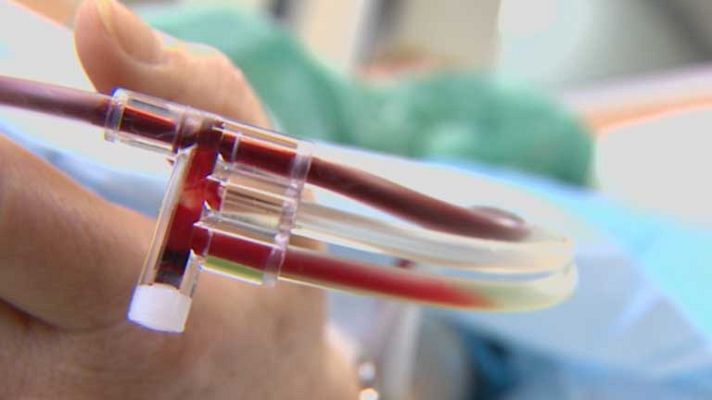 Telediario 1 - Tratamiento al cancer de mieloma