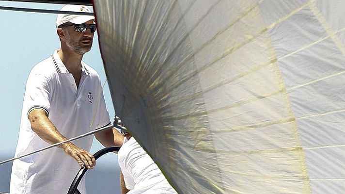 Telediario 1 - El príncipe, en la Copa del Rey de vela