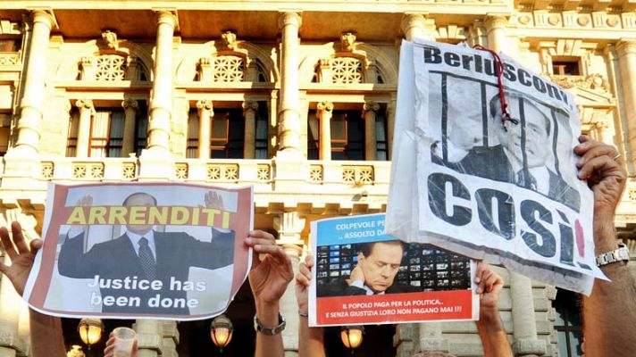 Telediario 1 - Codena firme a Berlusconi