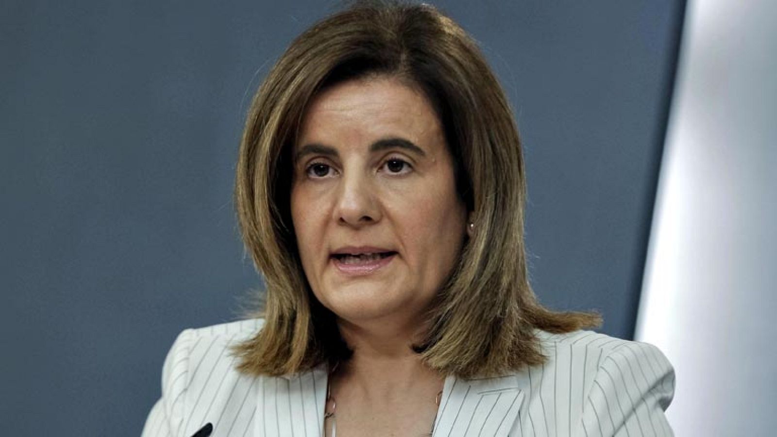 Báñez: "La reforma laboral ha conseguido contener el incremento del paro, detener la destrucción de empleo"