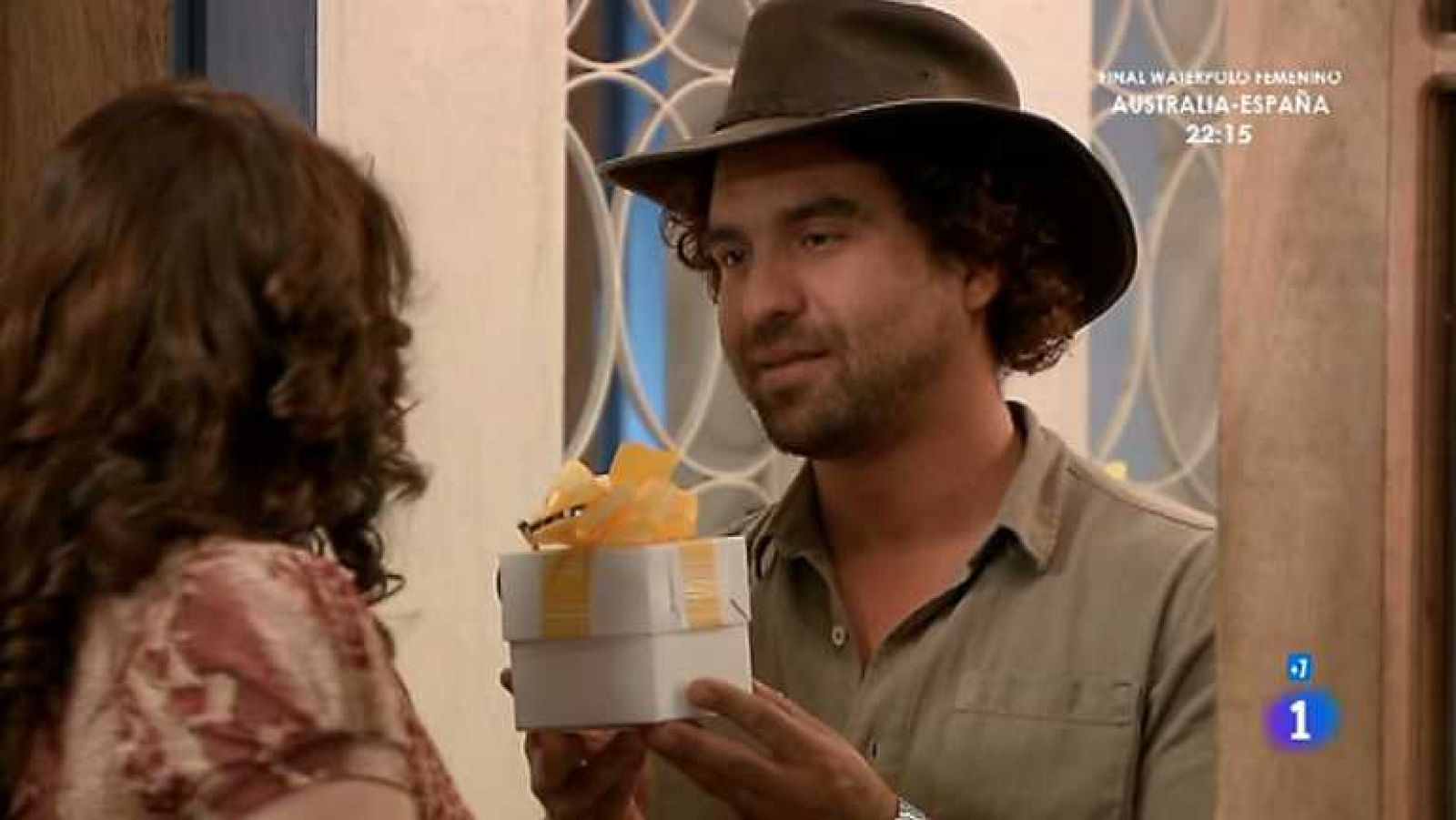 Las bandidas - Capítulo 39 - Fabiola ya ha decidido mudarse a la hacienda y Malena urge a Sergio para que se case con ella - Ver ahora