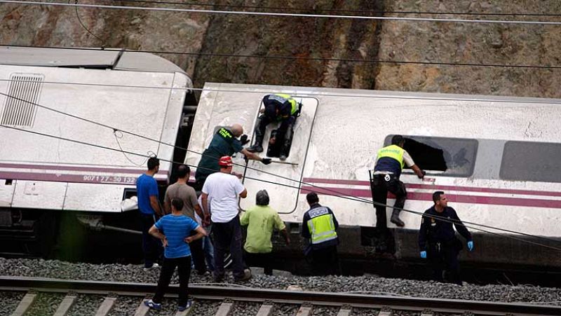 Ayuda psicológica para las víctimas del accidente de tren de Santiago