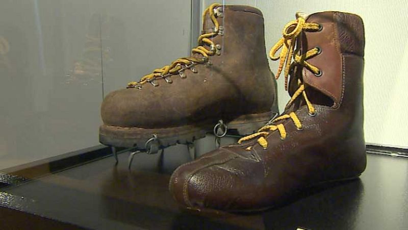El Museo del traje muestra la evolución del calzado para deporte 