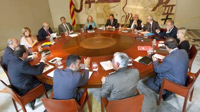 Cataluña prorroga sus presupuestos en 2013 para no hacer más recortes