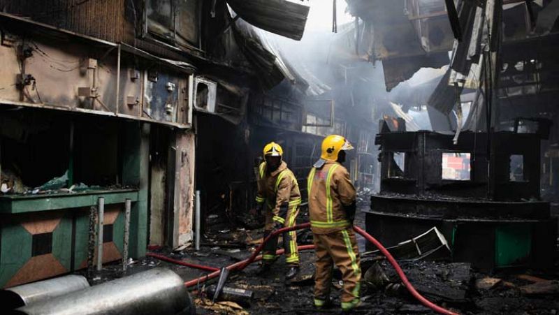 Controlado el grave incendio que ha provocado el cierre del aeropuerto de Nairobi