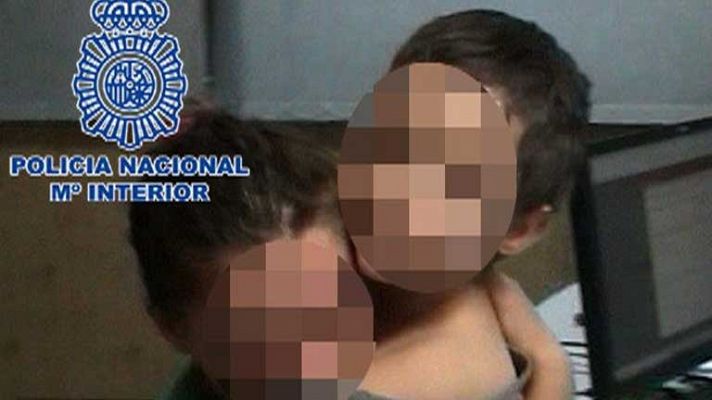 La policía libera a un niño retenido durante un año por una red de proxenetas en Alzira