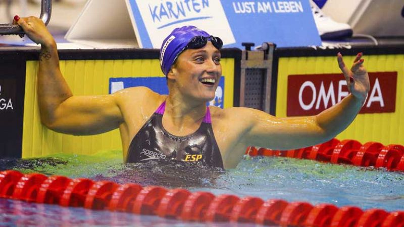 La nadadora española Mireia Belmonte ha batido el récord del mundo de los 800 metros libre en piscina corta y lo ha dejado en 7:59.34, en la Copa del Mundo que celebra en Berlín, con lo que se convierte en la primera mujer que baja de los ocho minuto
