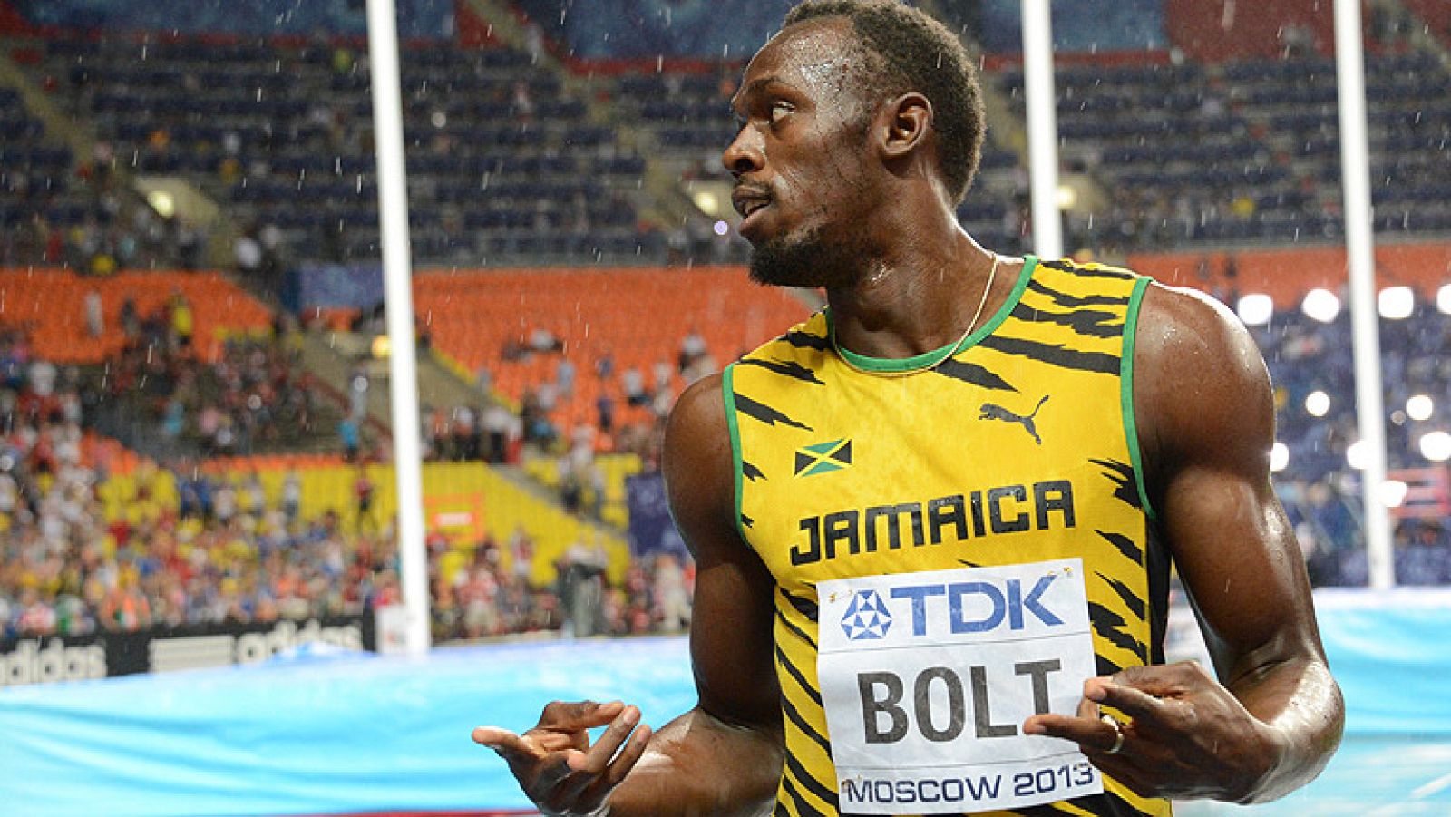 El jamaicano Usain Bolt se ha proclamado campeón del mundo de 100 metros lisos al derrotar a Justin Gatlin en la final de Moscú con un tiempo de 9.78.