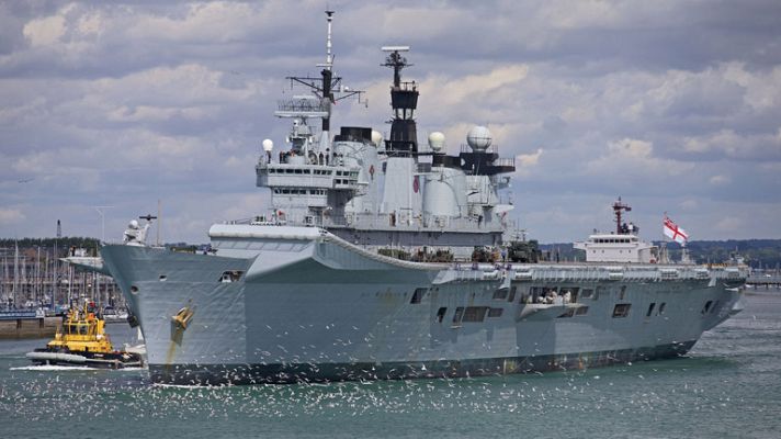 Telediario 1 - Londres estudia acciones legales contra España