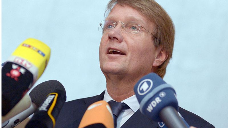 El ministro responsable de los servicios secretos alemanes comparece ante el Parlamento 