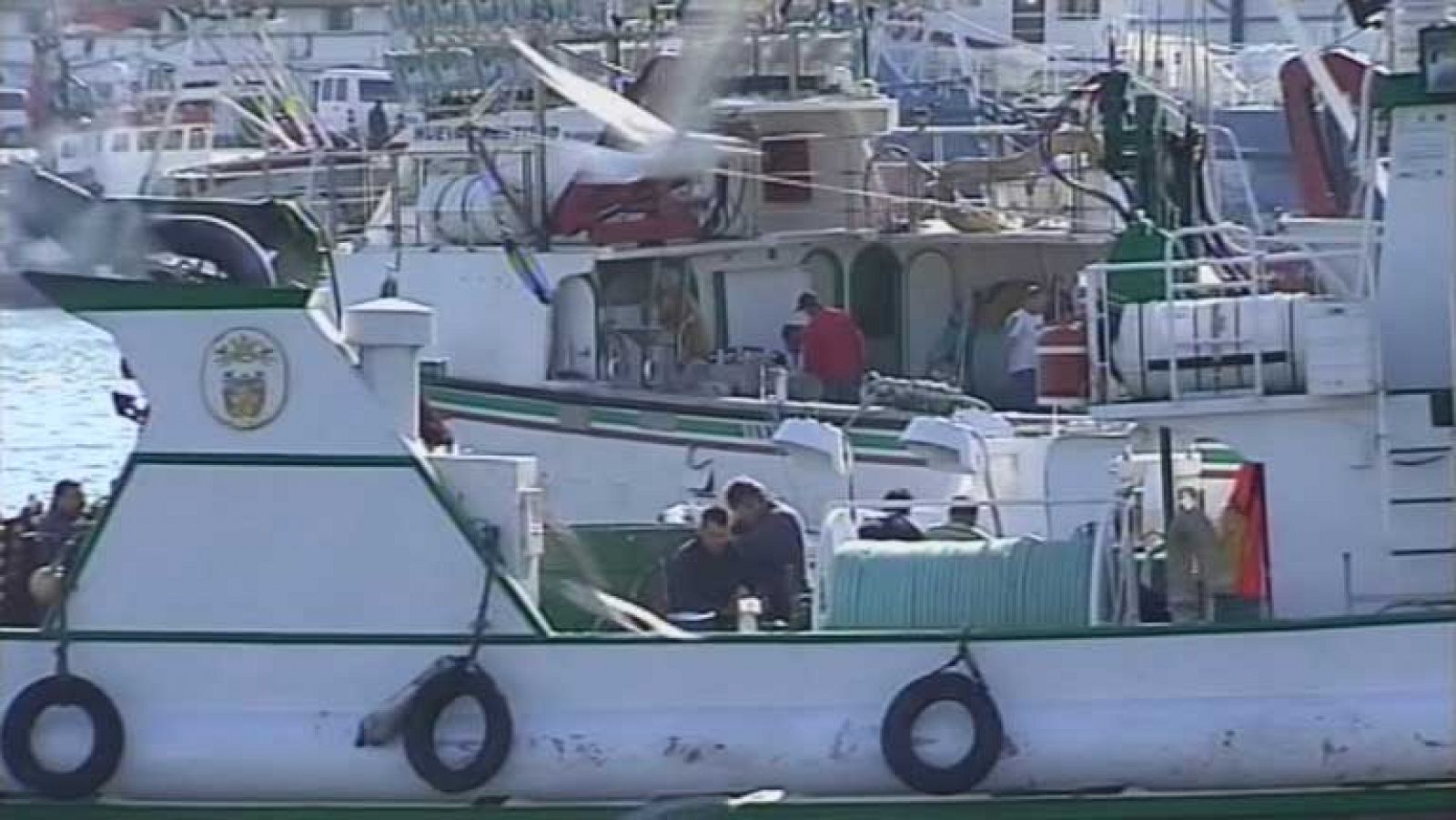 Telediario 1: Arias Cañete presenta a los pescadores de Barbate el acuerdo pesquero entre la UE y Marruecos | RTVE Play